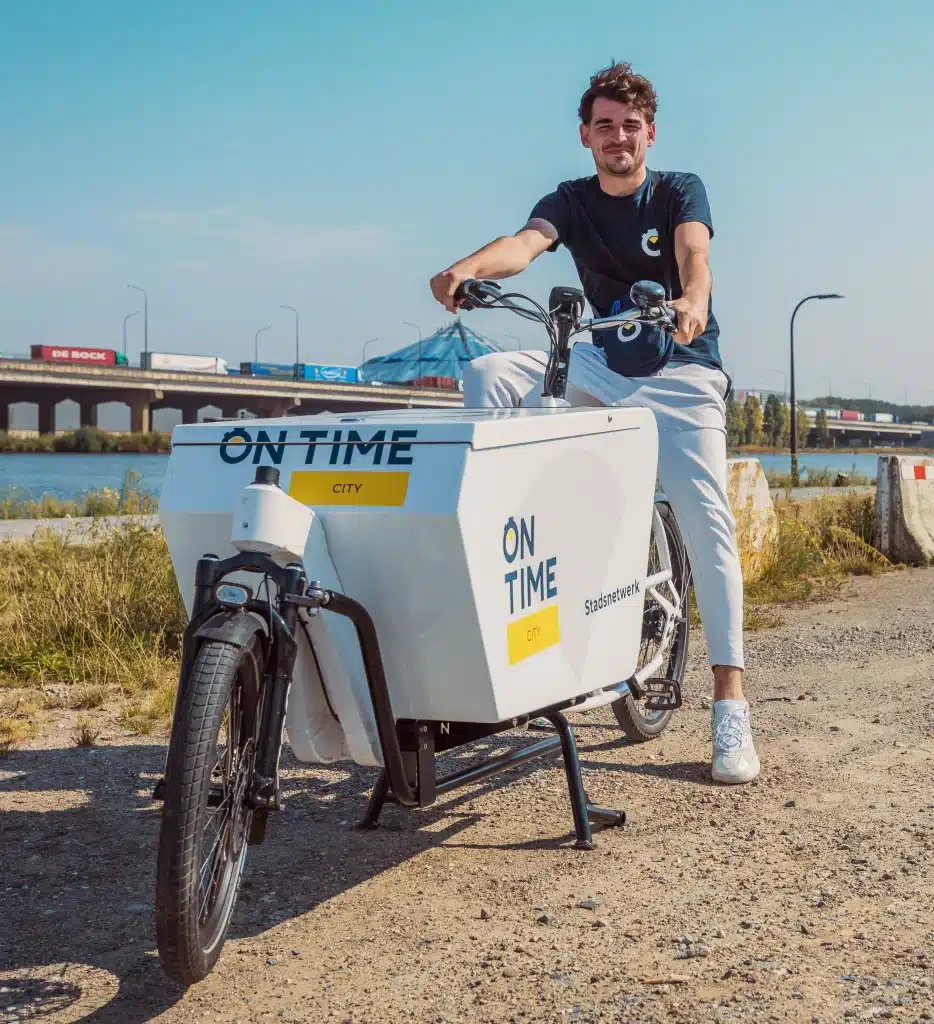 Koeriersdienst in Antwerpen fietser ON TIME